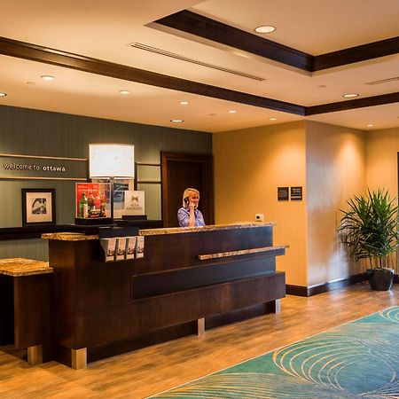 Hampton Inn By Hilton Ottawa Airport Экстерьер фото