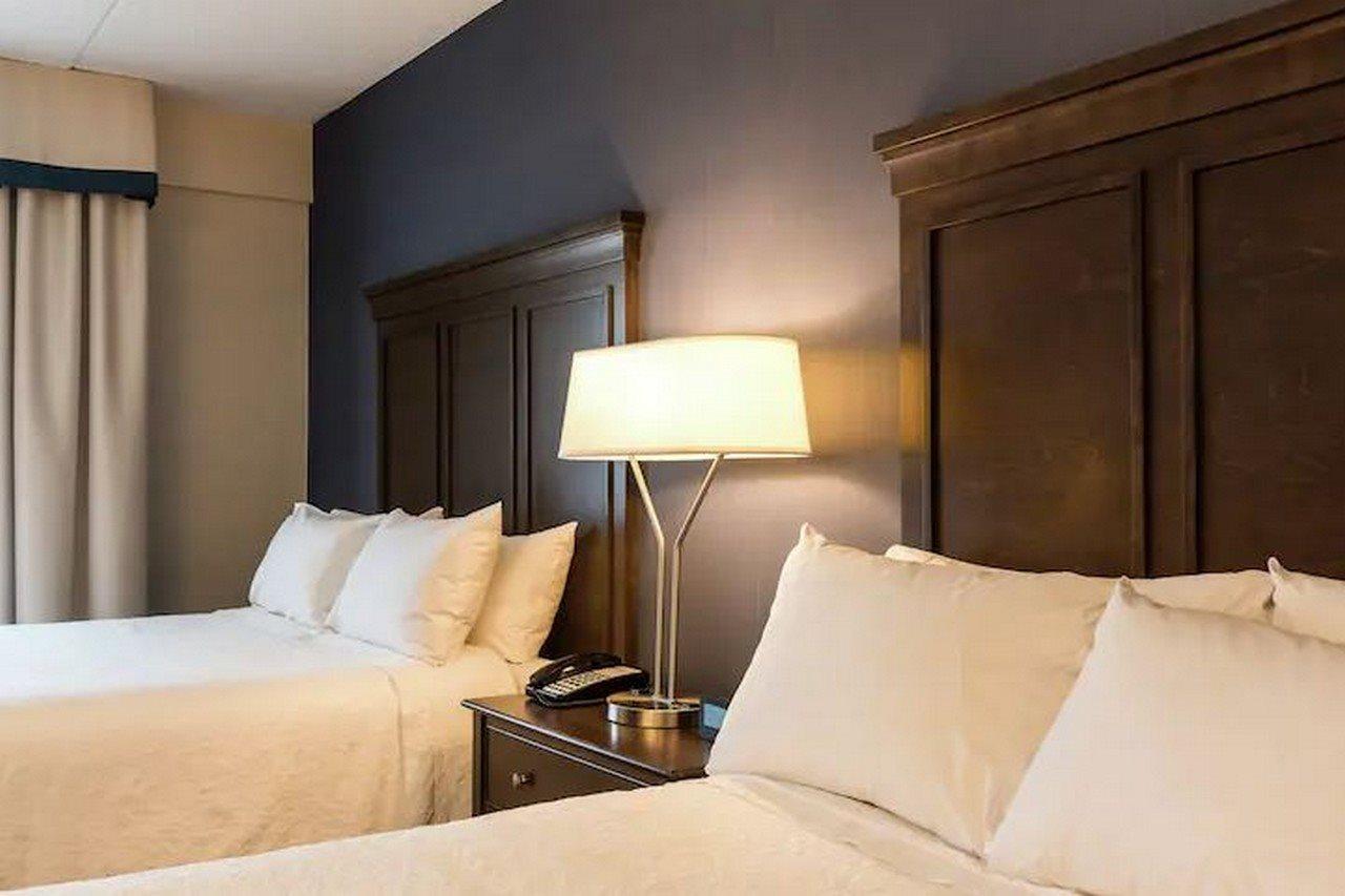 Hampton Inn By Hilton Ottawa Airport Экстерьер фото