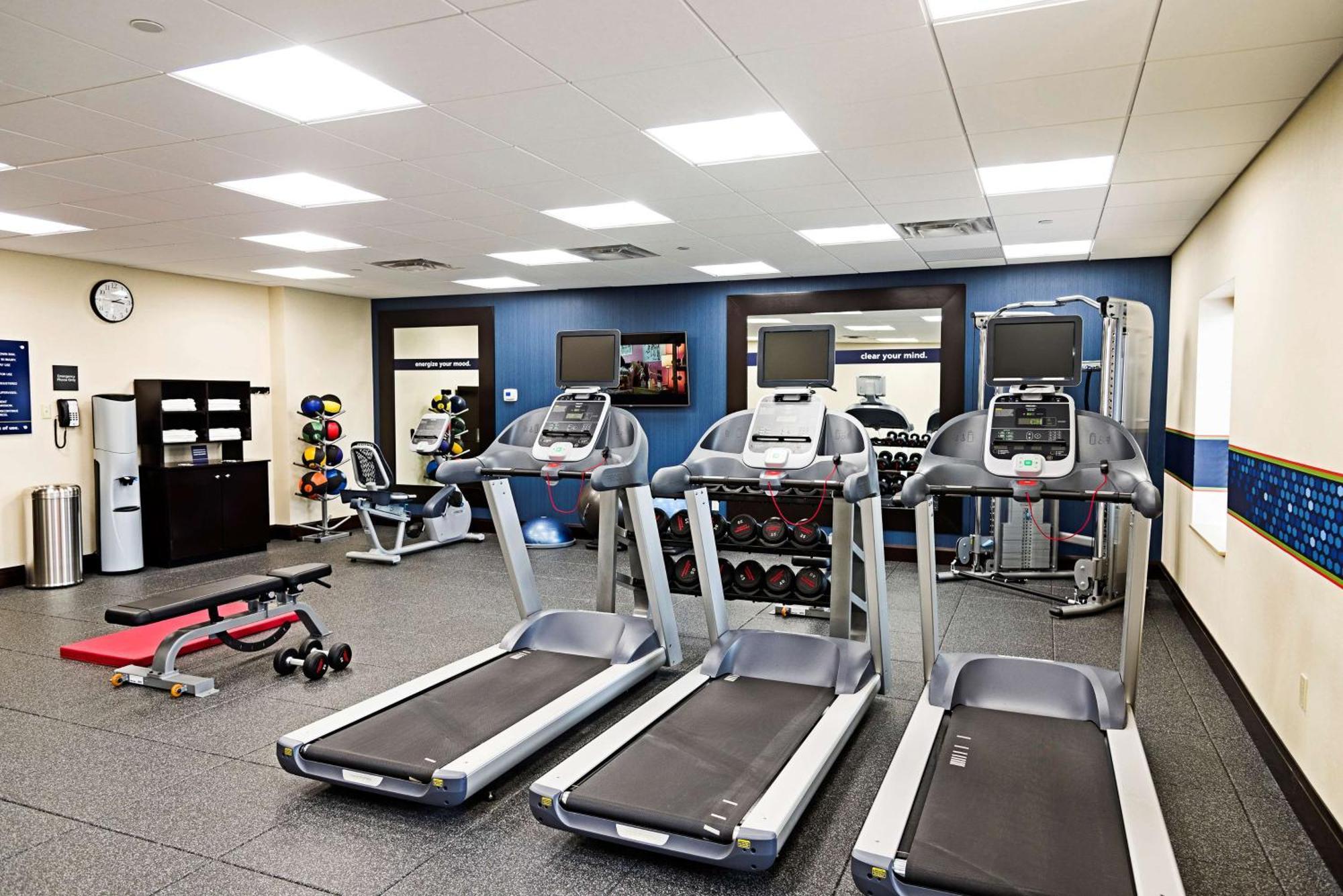 Hampton Inn By Hilton Ottawa Airport Экстерьер фото